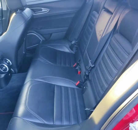 Alfa Romeo Giulia cena 97500 przebieg: 112000, rok produkcji 2018 z Lublin małe 92